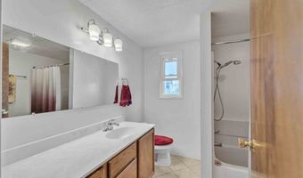96 Pheasant Ln, Oceanside, CA 92057