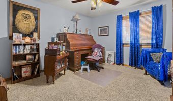 2007 Oakridge Dr, Ava, MO 65608