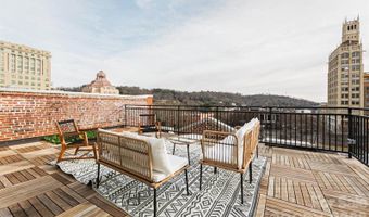 122 College St #301, Asheville, NC 28801