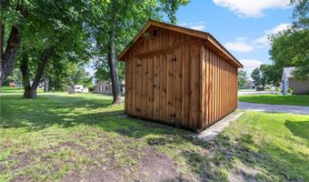 135 Knollwood St W, Annandale, MN 55302