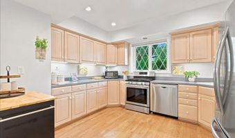 2800 S ARLINGTON RIDGE Rd, Arlington, VA 22202