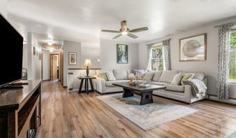 5 Ben Farnsworth Rd, Brookline, NH 03033