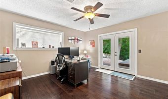 72 Elizabeth Dr, Bella Vista, AR 72715
