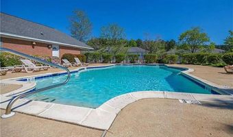 1477 N DONAHUE Dr 504, Auburn, AL 36830
