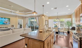 6420 SEASOUND Dr, Apollo Beach, FL 33572