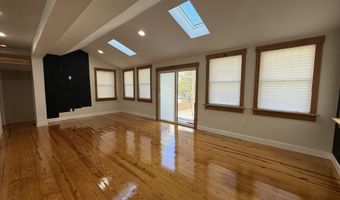 605 Farrelly Ave, Bayville, NJ 08721
