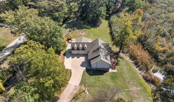 596 Vaughn Trl, Akron, OH 44319