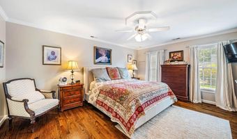 216 Wendhurst Ct, Apex, NC 27502