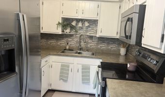 52 Forest Ave, Augusta, ME 04330