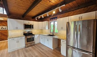 130 S Niantic Dr, Charlestown, RI 02813