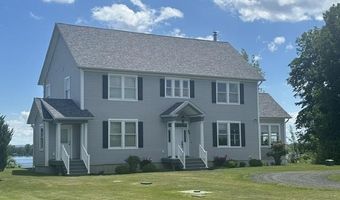 390 Wagner Point Rd, Alburgh, VT 05440