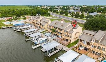 24 LAKE BREEZE Dr 24, New Orleans, LA 70129