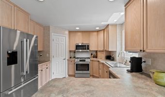 2351 Mallard Rd, Akron, OH 44319