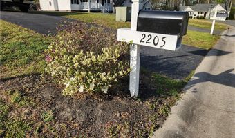 2205 Sara Ann Ct, Aylett, VA 23009