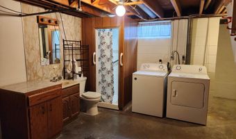 609 E 19th St, Atlantic, IA 50022