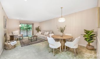 2604 Vineyard Blvd, Asheville, NC 28805