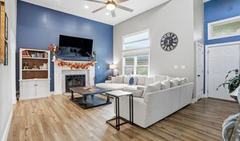 232 Charing Cross Rd, Indianapolis, IN 46217