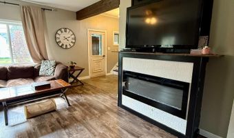 325 HUDSON St, Antigo, WI 54409