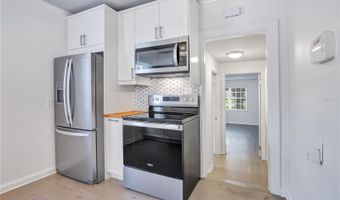 2102 HARRISON Ave, Orlando, FL 32804
