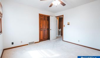 2105 N St St, Aurora, NE 68818