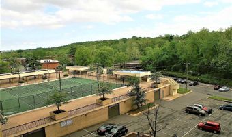 4500 S FOUR MILE RUN Dr 317, Arlington, VA 22204