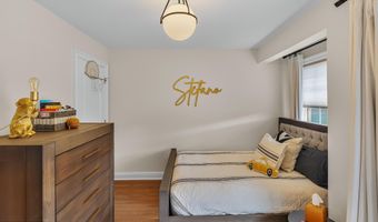 47 White Oak Ln, Aberdeen, NJ 07747