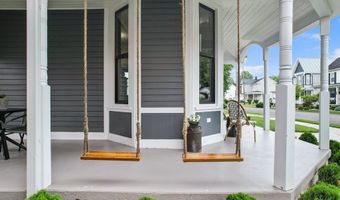 105 E 4th St, Augusta, KY 41002