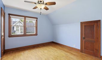 821 S WEIMAR St, Appleton, WI 54915