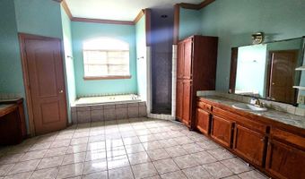166 Ideal St, Belle Rose, LA 70341