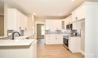 1202 Louise Ln, Albemarle, NC 28001