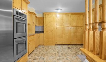 274 Rae Ln, Bonneau, SC 29431