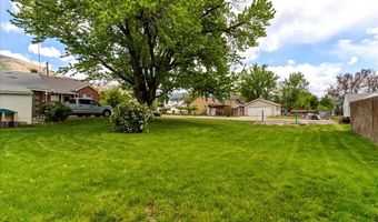 385 E RANDALL Way S 2, Centerville, UT 84014