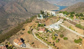 15718 Creek Hills Rd, El Cajon, CA 92021