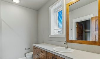 61333 Kindle Rock Loop, Bend, OR 97702