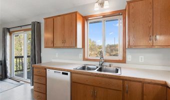 215 Ash St E, Annandale, MN 55302