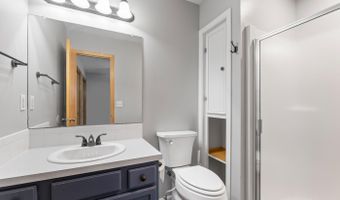 1726 N Black Oak Ct, Andover, KS 67002