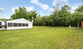 1670 Tudor Dr, Ann Arbor, MI 48103