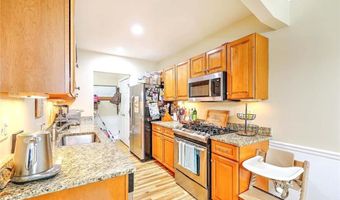 70 Turner St, Warwick, RI 02886