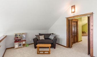 166 STOOR Dr, Alpine, WY 83128