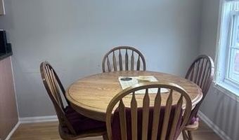2736 BARCLAY Way NE 4, Ann Arbor, MI 48105