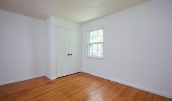 7811 CHARLESTON Dr, Bethesda, MD 20817