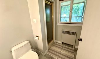 281 Clyde Rd, Bangor, ME 04401