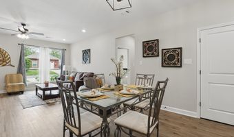 712 W Ashley St, Benton, AR 72015