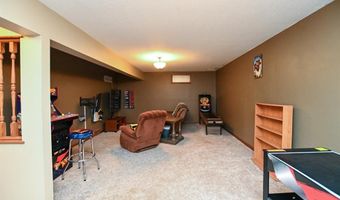 508 Rosemary Ln, Anamosa, IA 52205