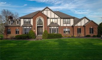 275 Camden Ln, Aurora, OH 44202