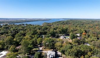 25 Logan Rd, Alton, IL 62002