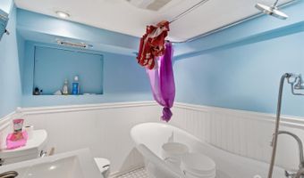 54 E Pennsylvania Ave, Avenel, NJ 07001