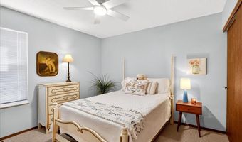 1319 Tahoe Valley Ct, Ballwin, MO 63021