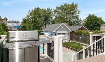 516 Club Dr, Bay Head, NJ 08742