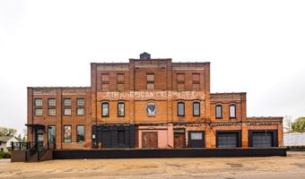 801 6TH Ave E, Alexandria, MN 56308